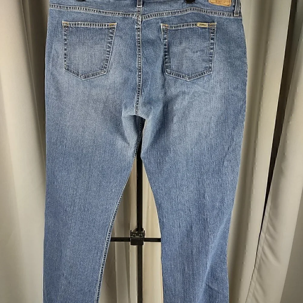 Levi's Women's Vintage Misses Bootcut Five Pocket Jeans (Size 16M) - Picture 3 of 7